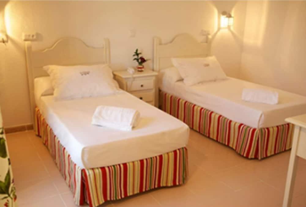 Hotel La Villoria เมดินาซิโดเนีย ภายนอก รูปภาพ